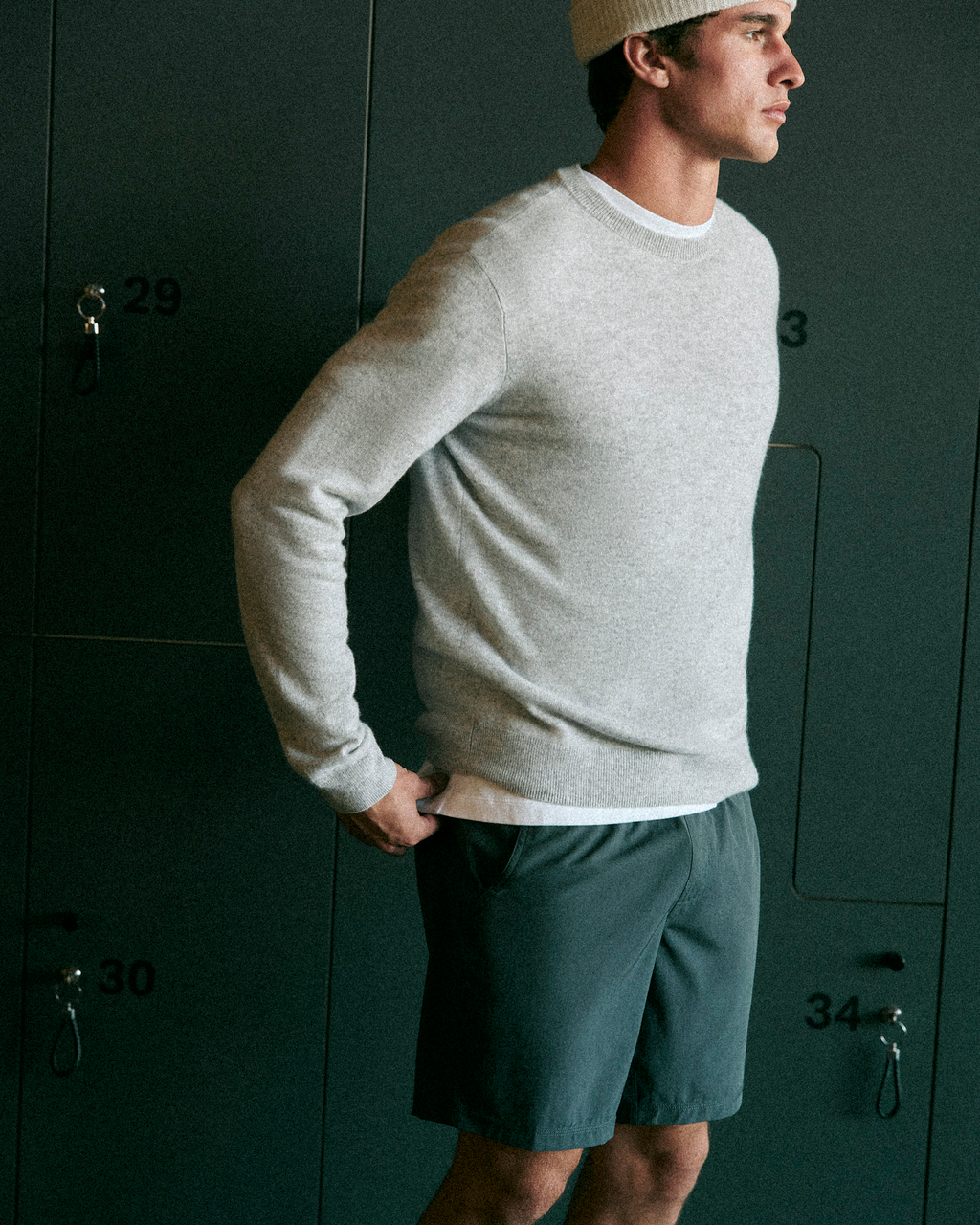 Berik Cashmere Sweater | Black