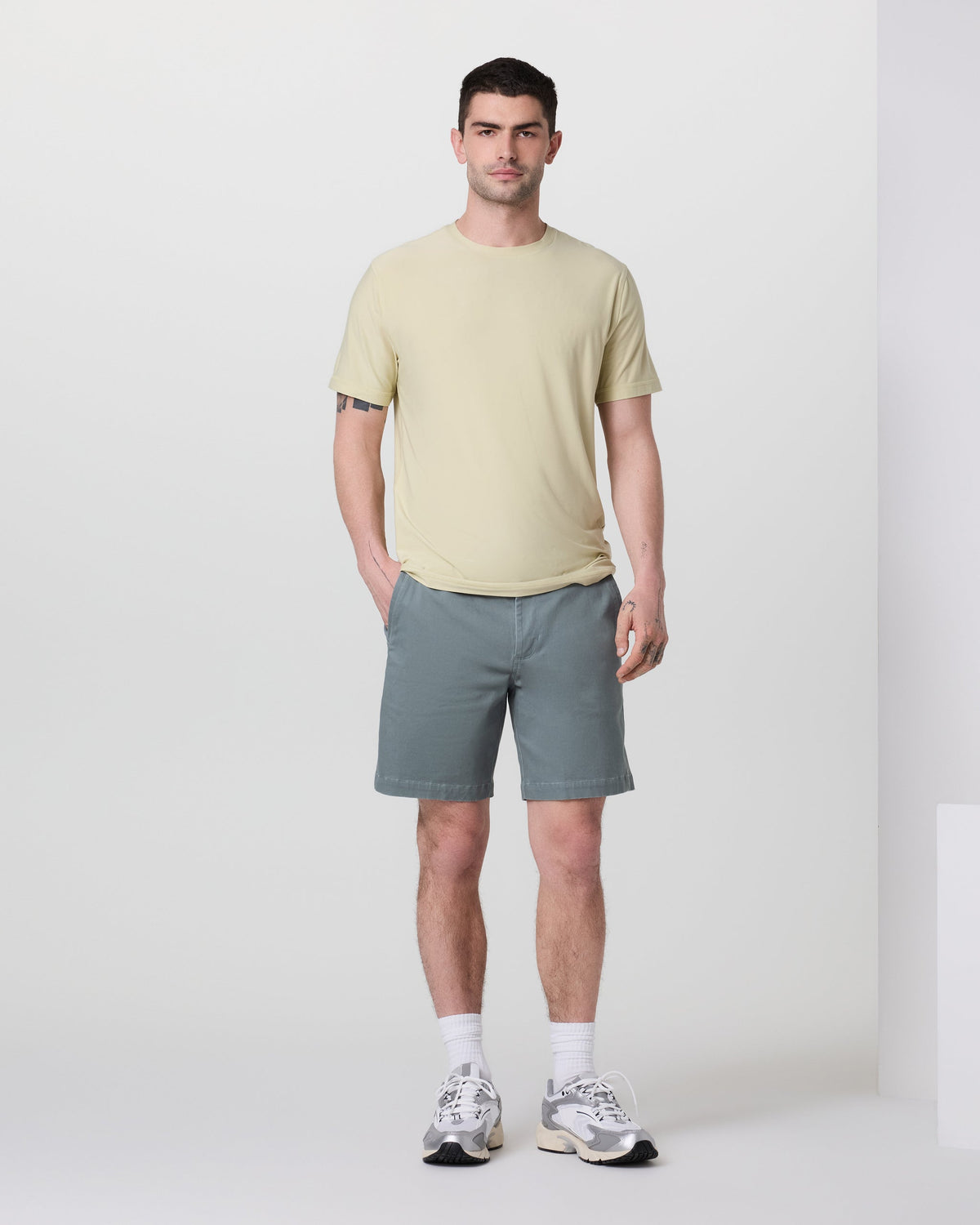 Fletcher Chino Short 8" | Bark