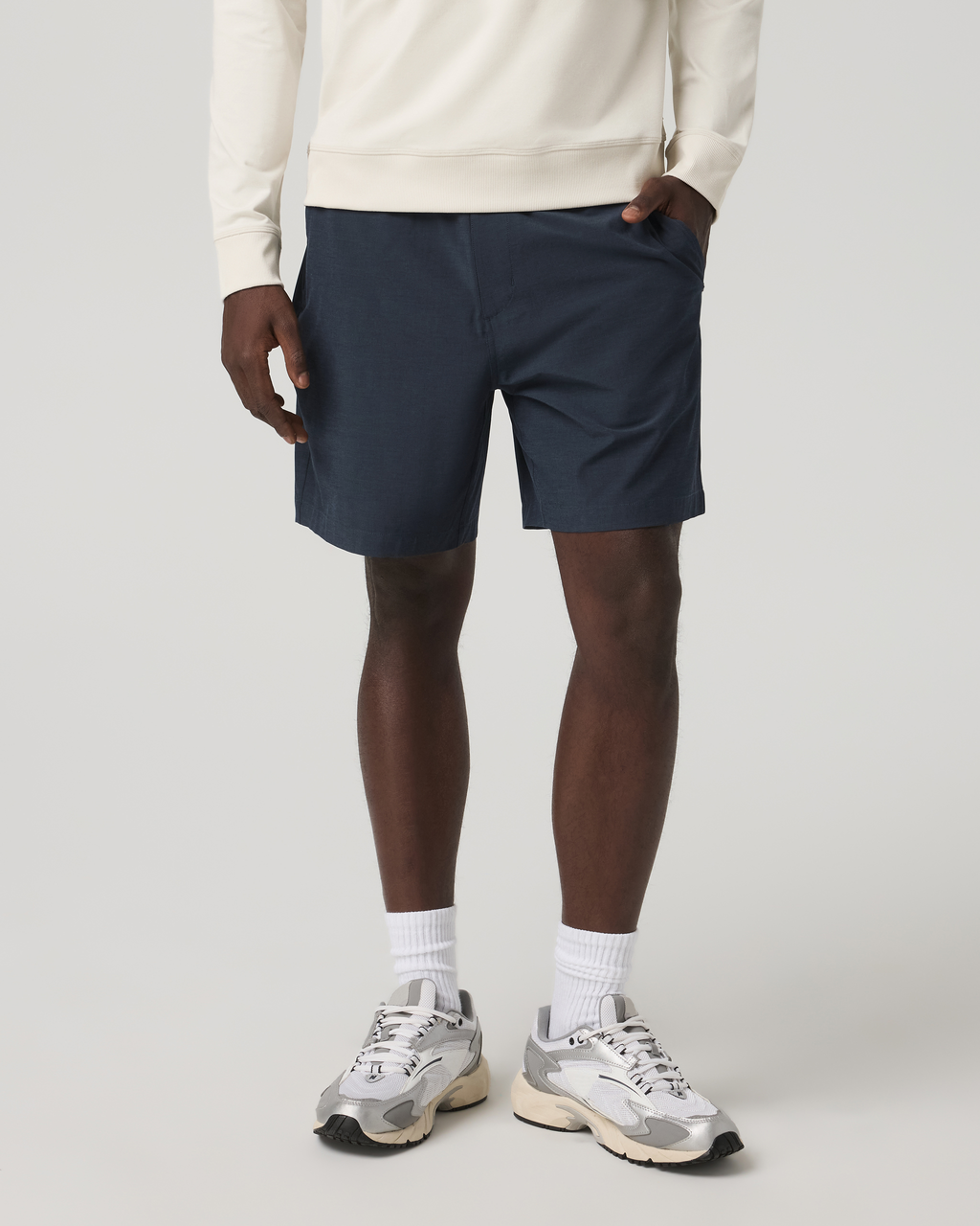 Aim Elastic Waist Short 7" | Concrete Linen Texture