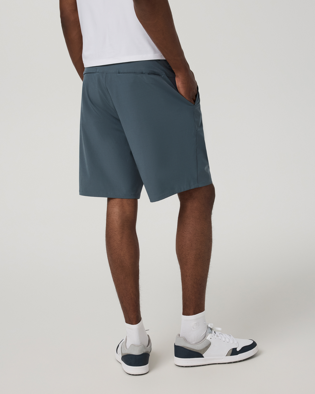 Aim Short 8" | Bay Blue Linen Texture
