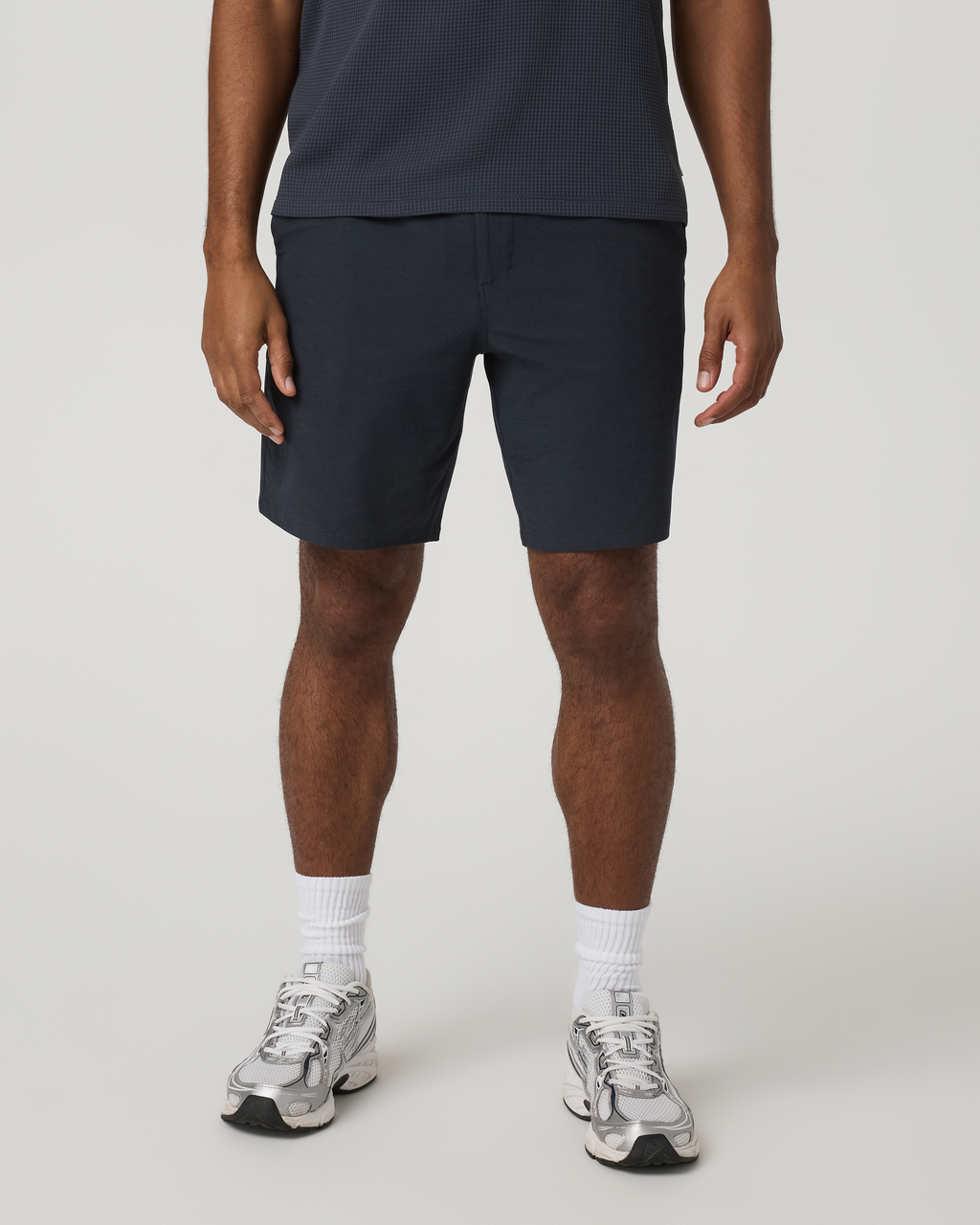 Aim Short 8" | Salt Linen Texture