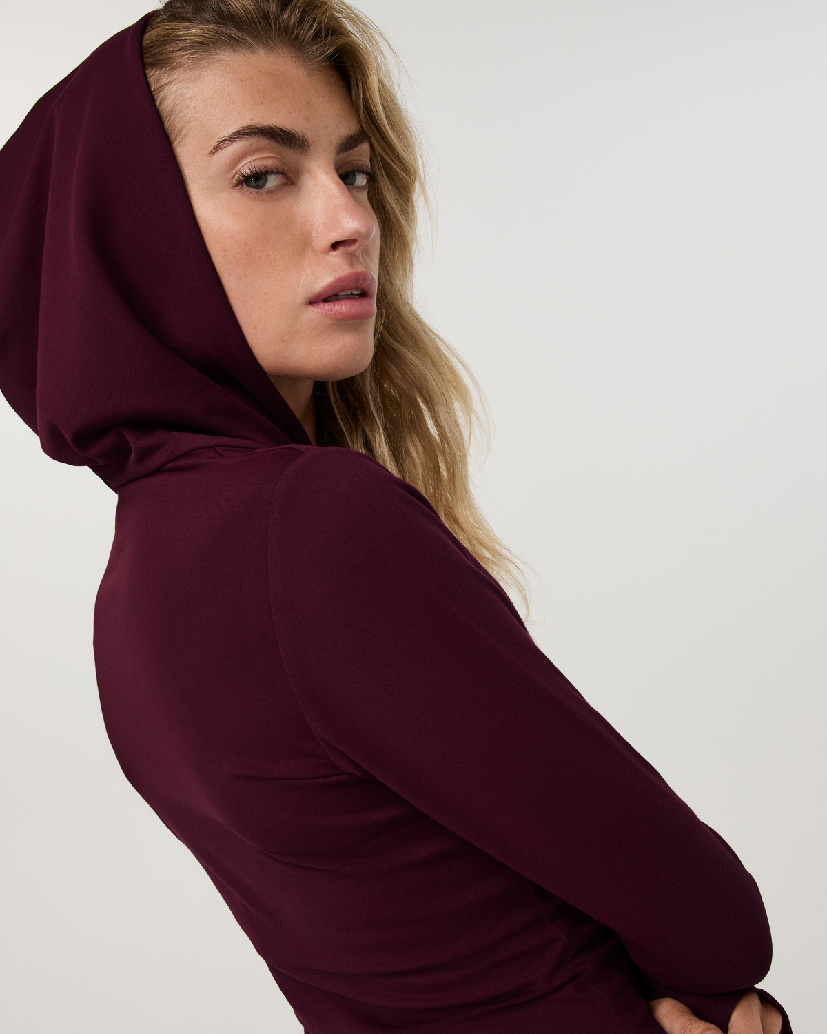 Long Sleeve Halo Fitted Hoodie | Cherry Noir