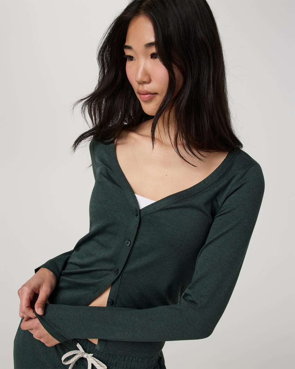 Long Sleeve Halo V-Neck Cardigan | Solid Black