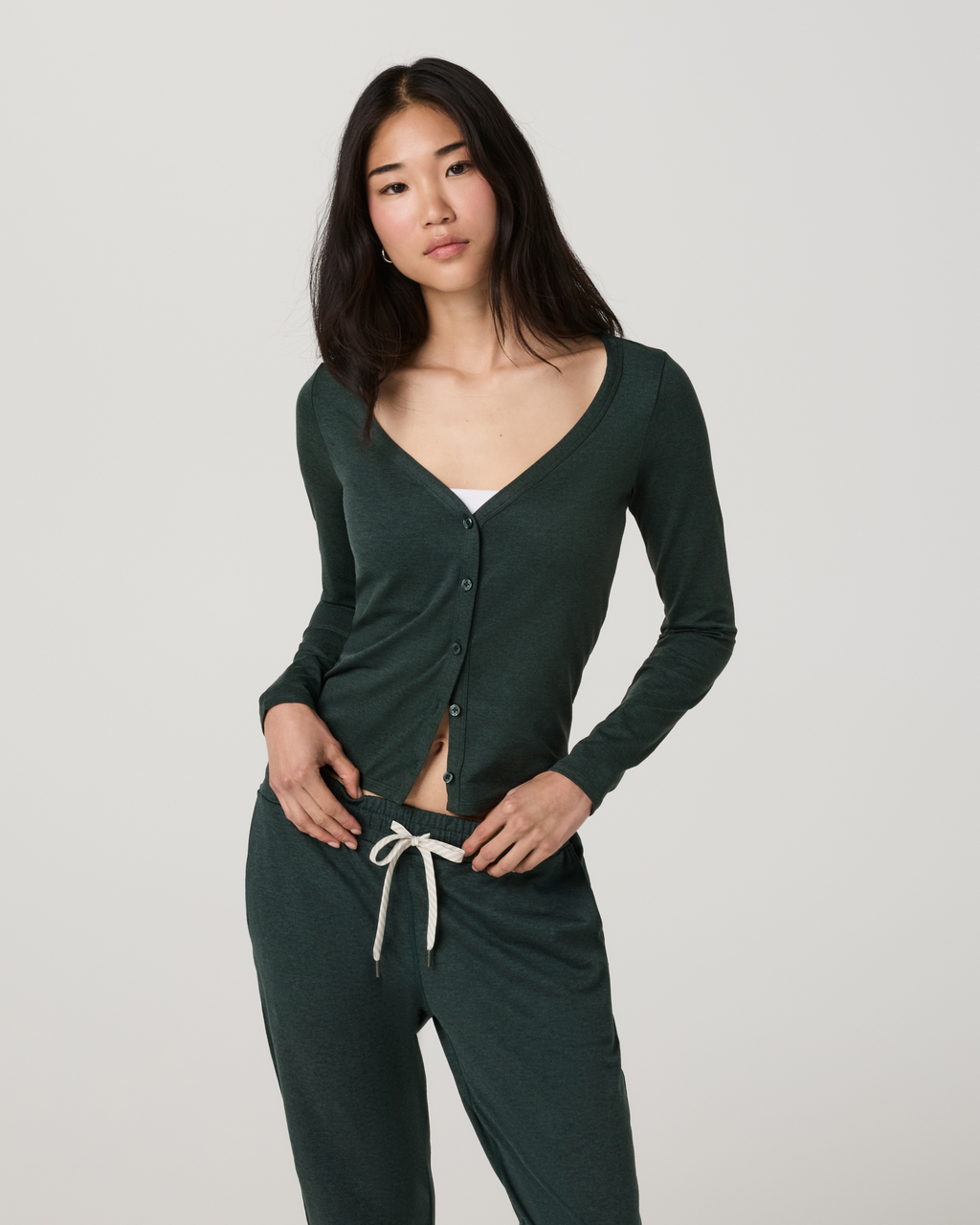 Long Sleeve Halo V-Neck Cardigan | Solid Black