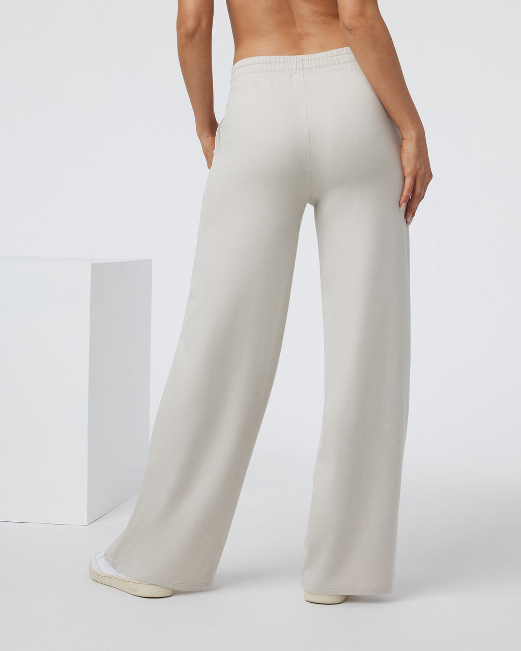 Halo Essential Wideleg Pant - Short | White