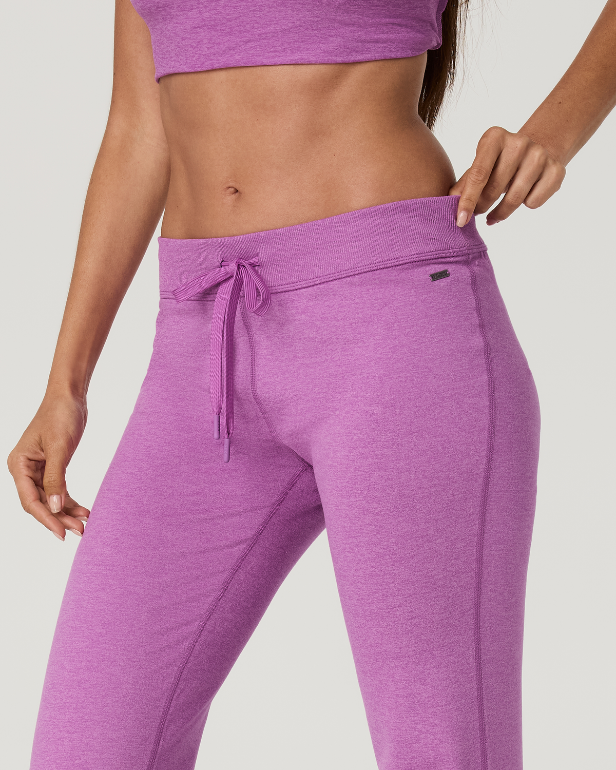 Halo Low Rise Slim Flare Pant | Solid Black
