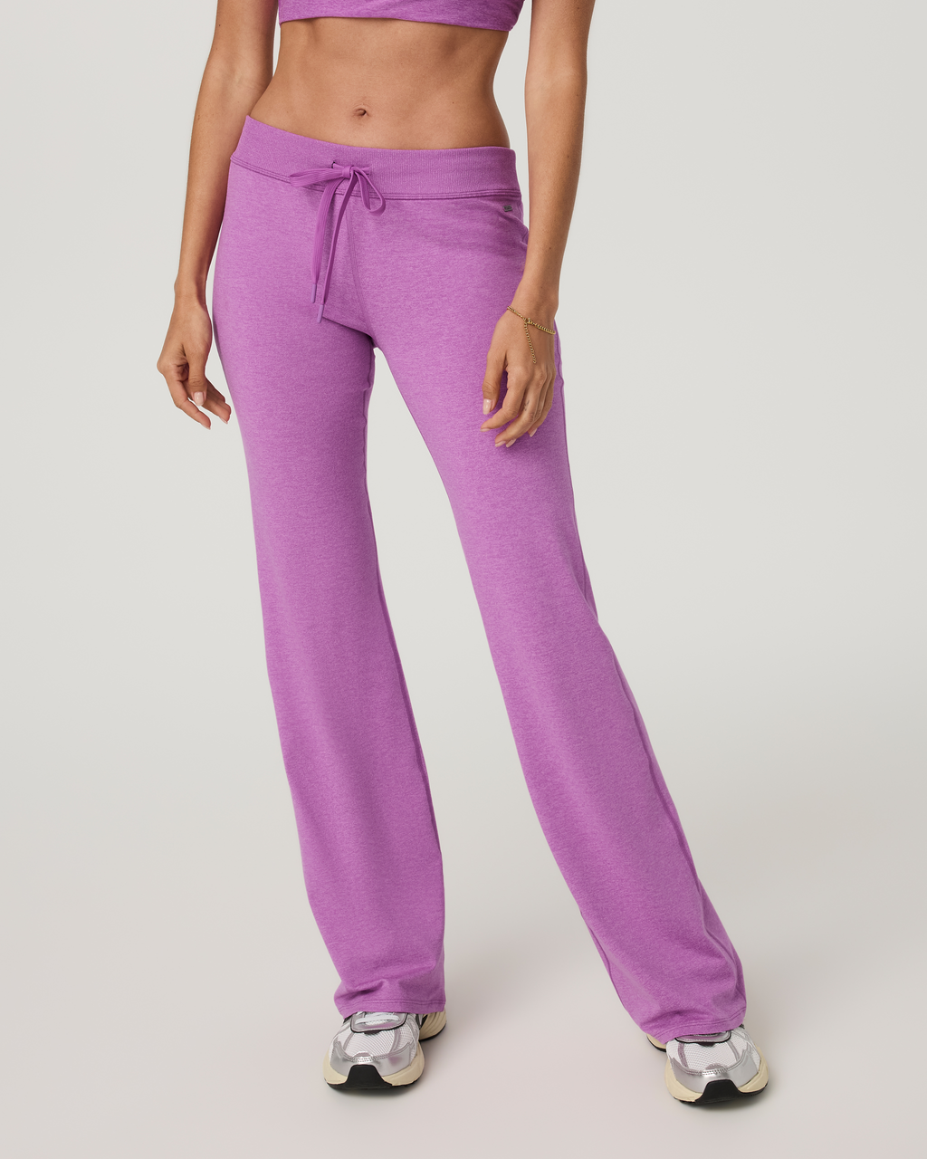 Halo Low Rise Slim Flare Pant | Solid Black