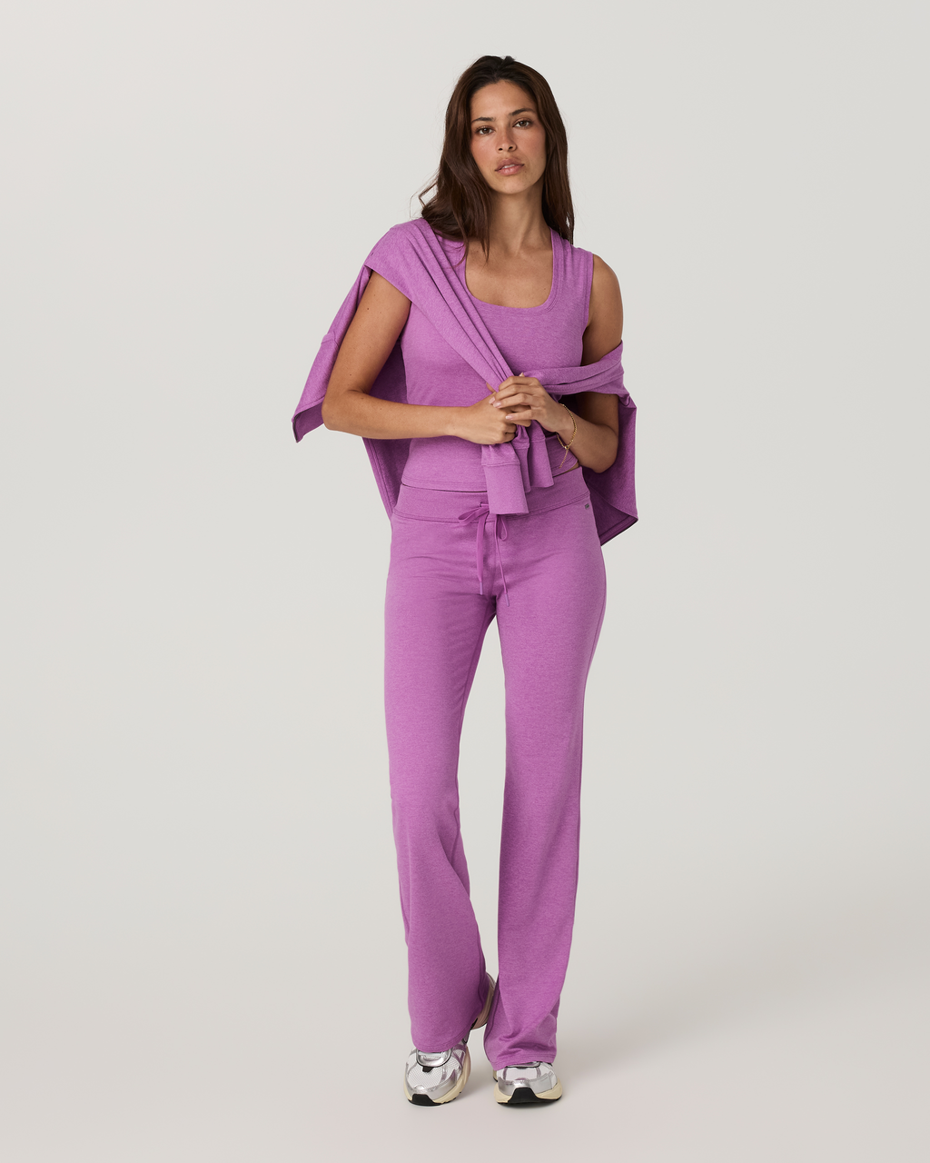 Halo Low Rise Slim Flare Pant | Solid Black