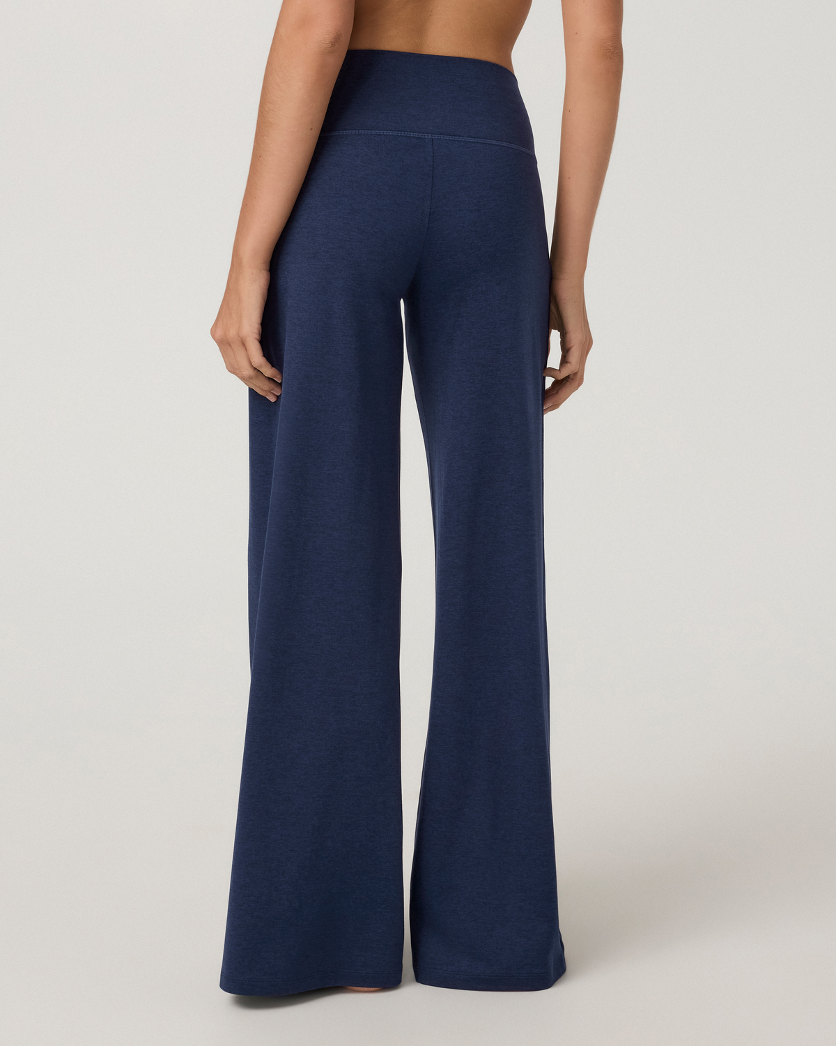 Halo Easy Wideleg Pant - Short | Solid Black