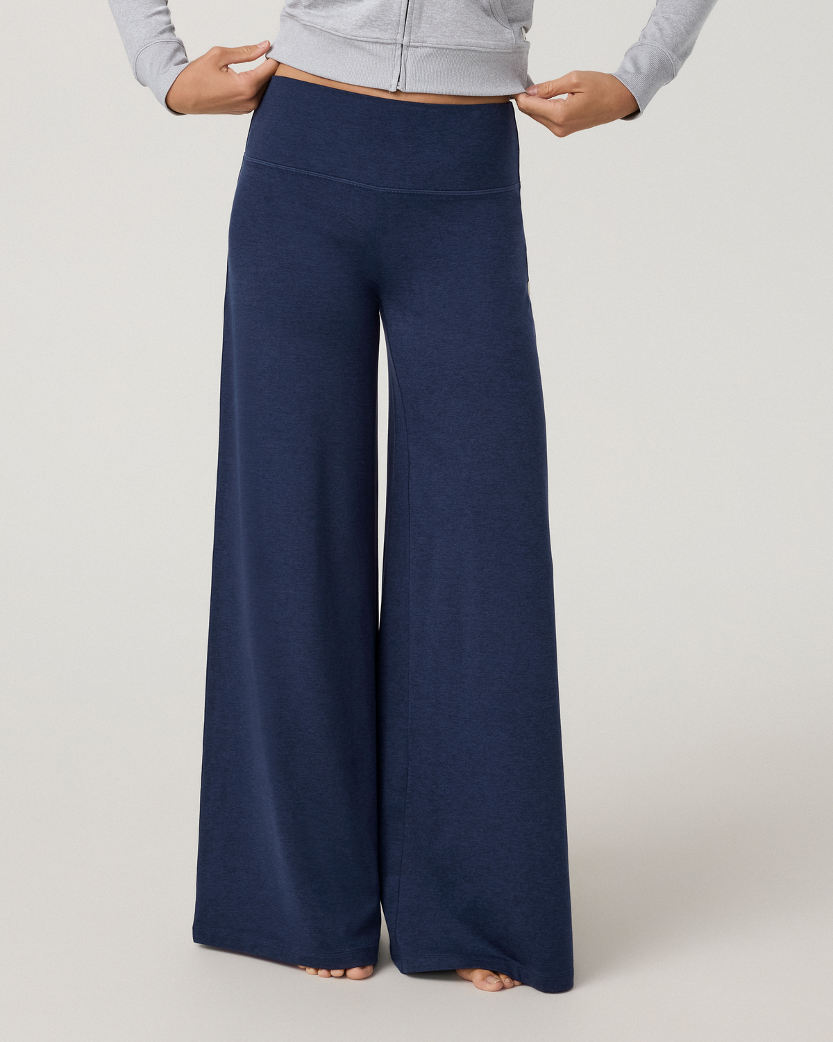 Halo Easy Wideleg Pant - Short | Solid Black