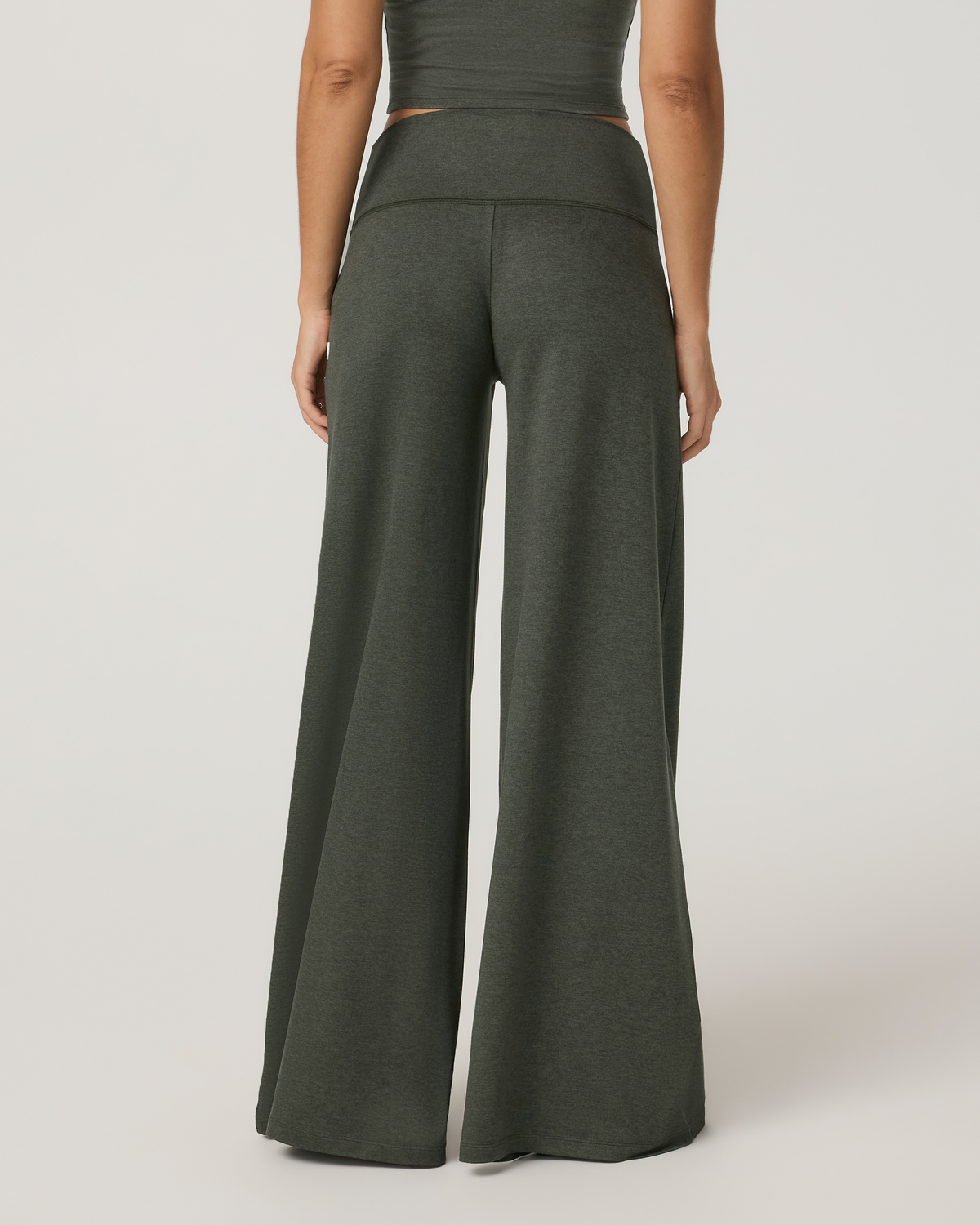 Halo Easy Wideleg Pant - Short | Solid Black