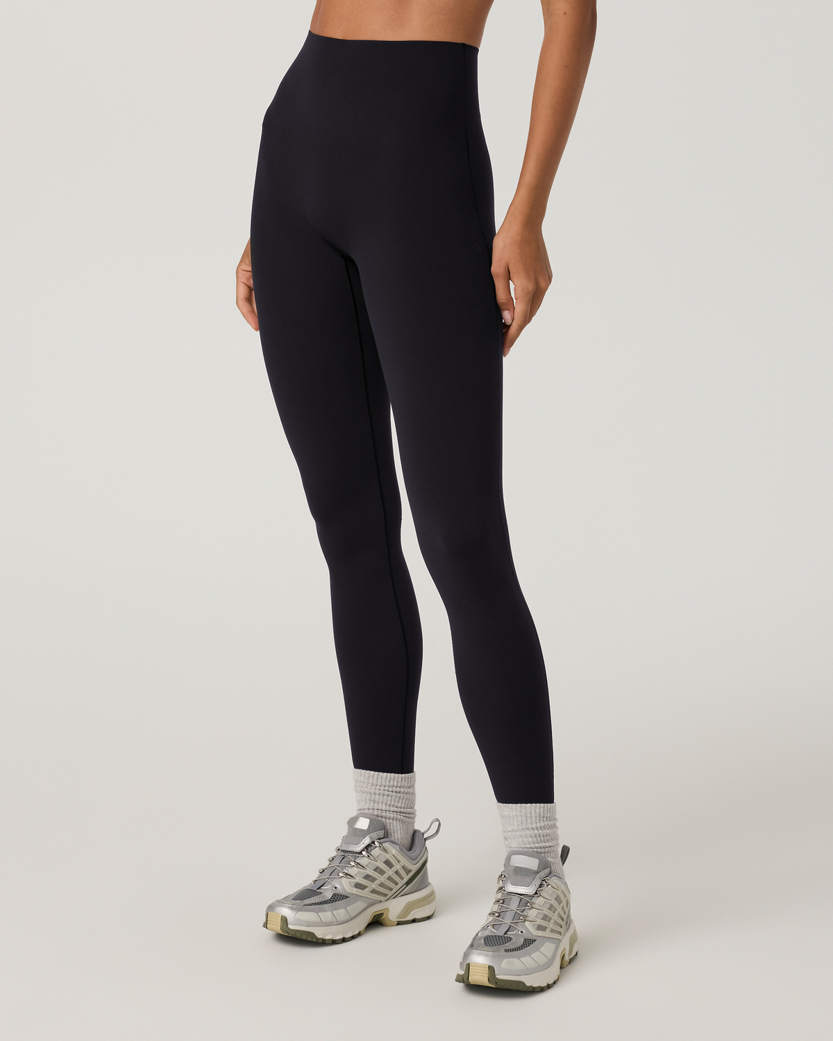 FormRefined Legging- Short | French Roast