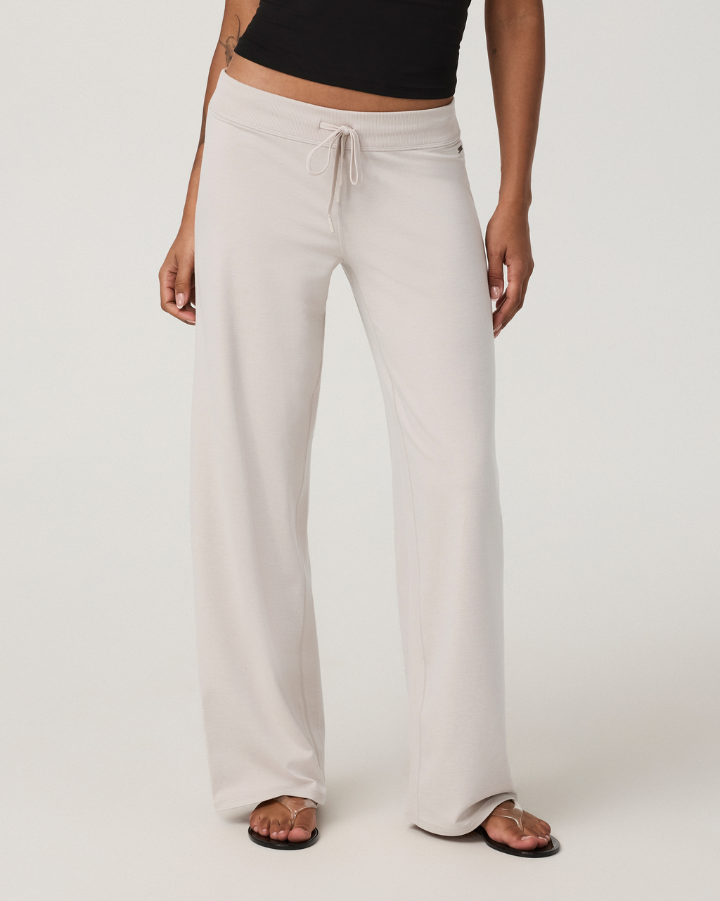 Halo Low Rise Straight Leg Pant - Short | Army Heather