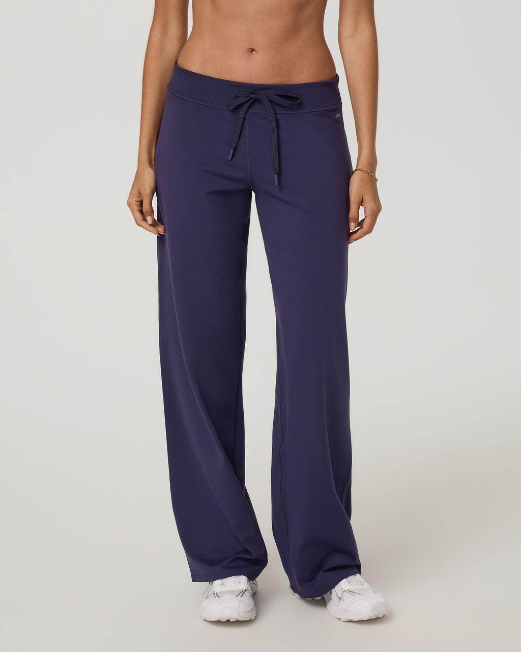 Halo Low Rise Straight Leg Pant - Short | Army Heather